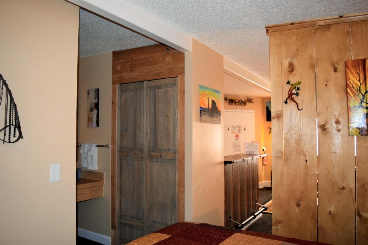 モアブ St Danes Kokopelli Cabinヴィラ エクステリア 写真