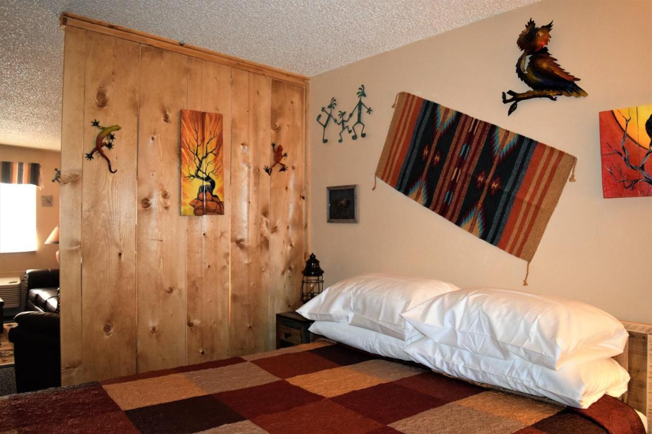 モアブ St Danes Kokopelli Cabinヴィラ エクステリア 写真